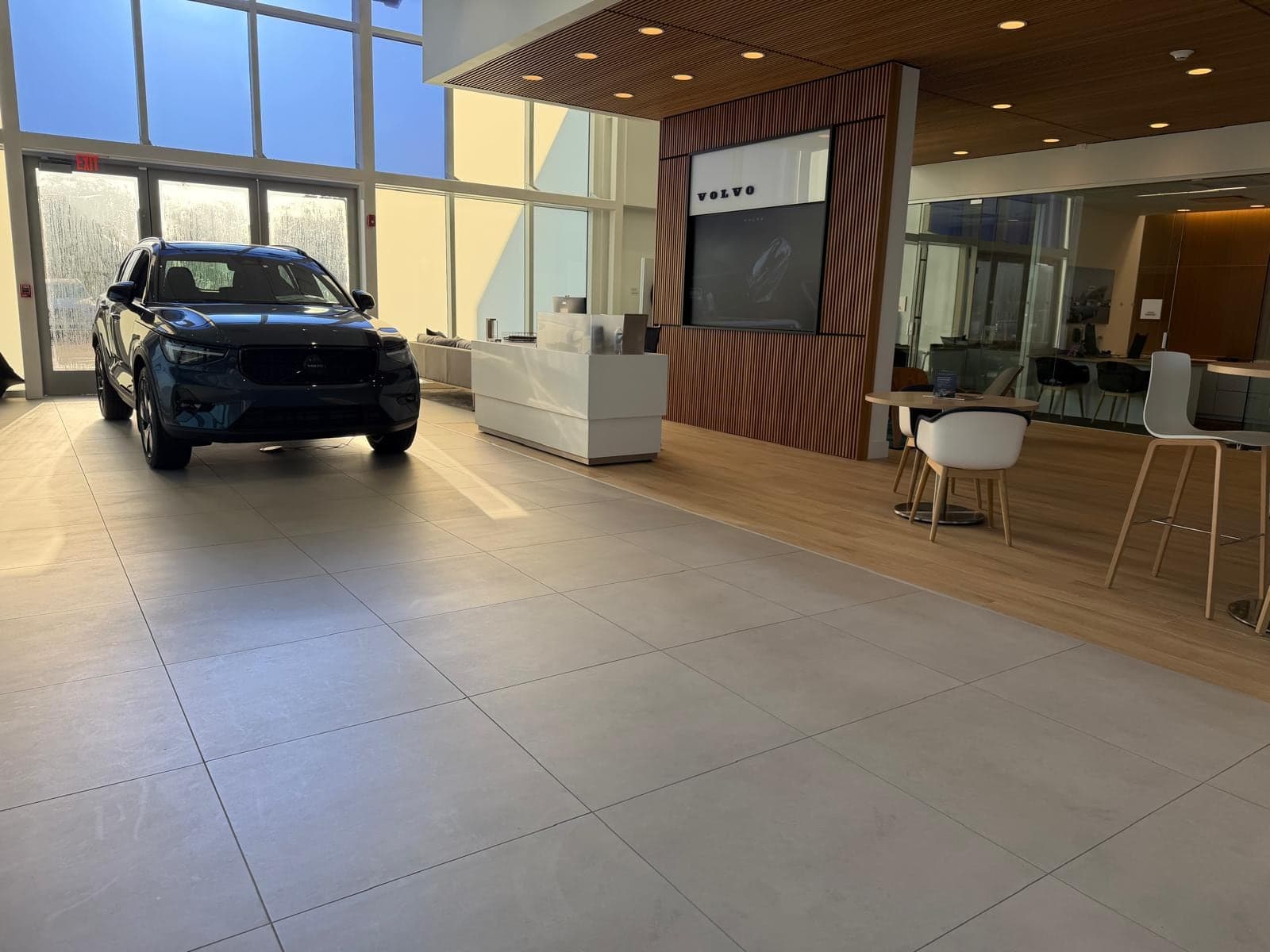 Volvo — photo 12
