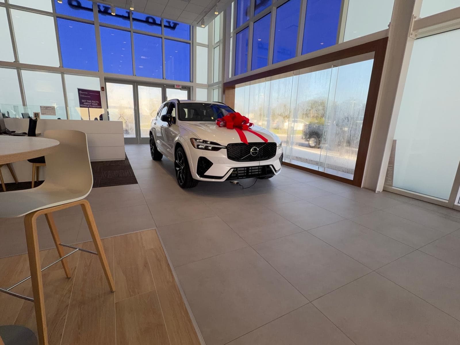 Volvo — photo 4